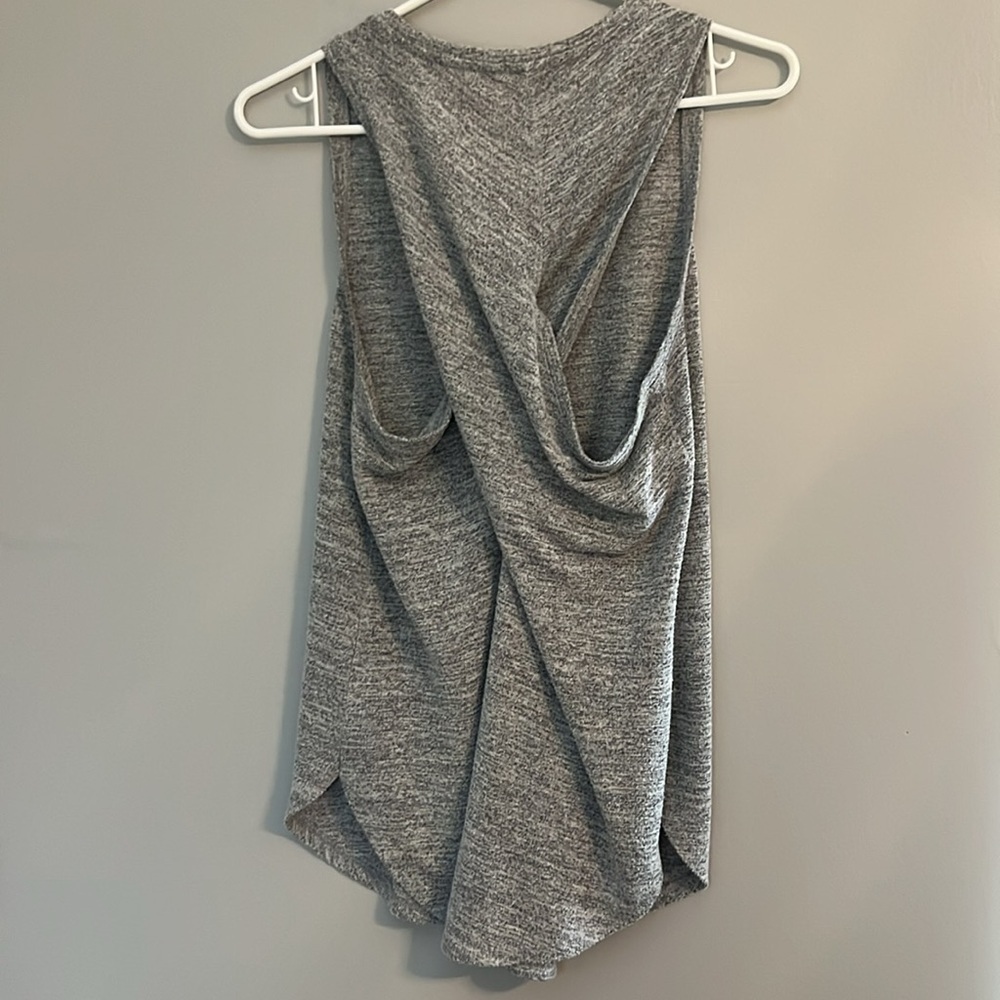 Gap Heather Grey Cross-Back Tank Top Size M - Picture 2 of 6